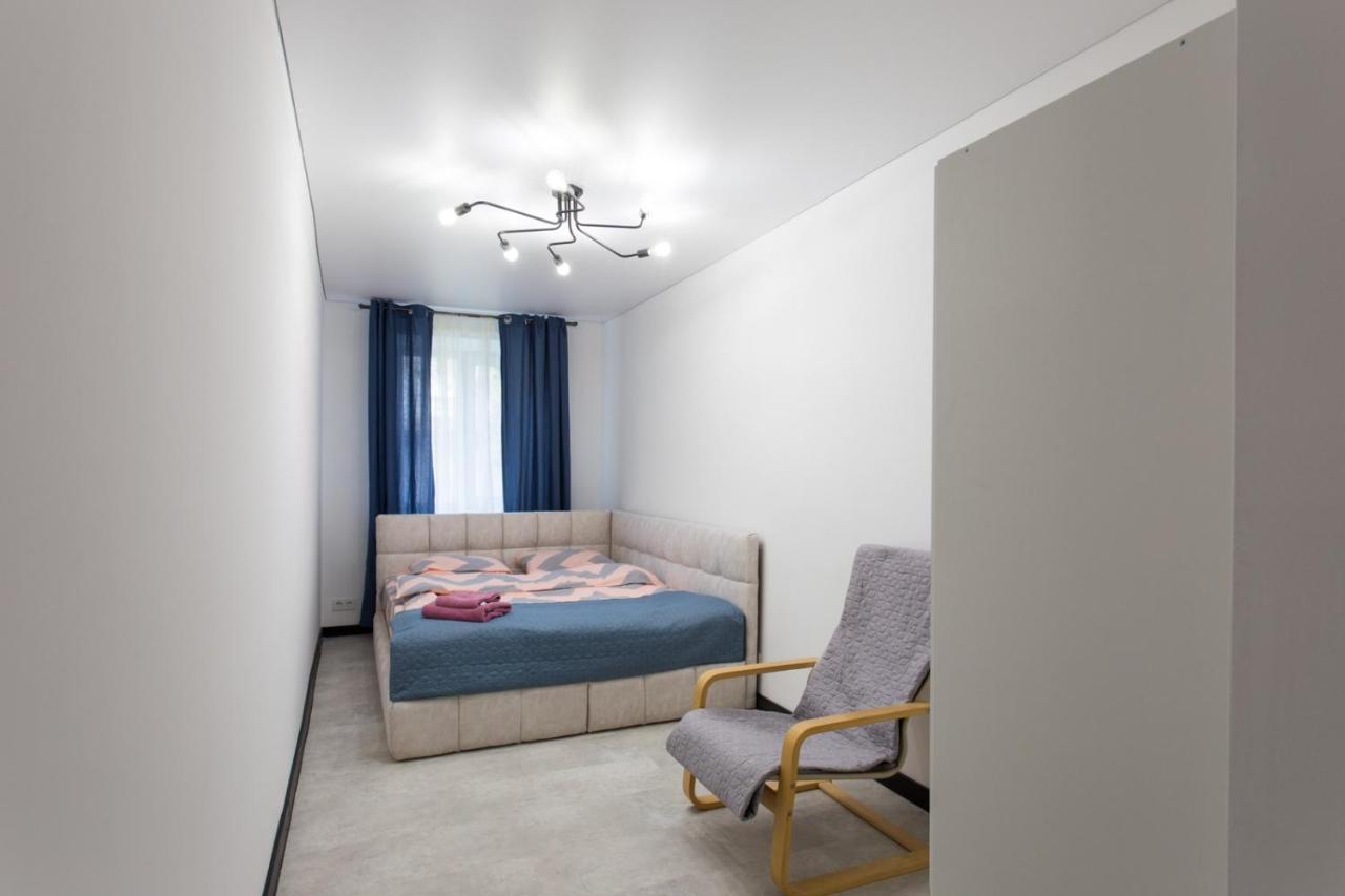 Appartement Covent - Garden - Kharkiv Extérieur photo