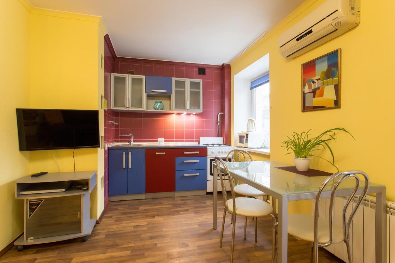 Appartement Covent - Garden - Kharkiv Extérieur photo
