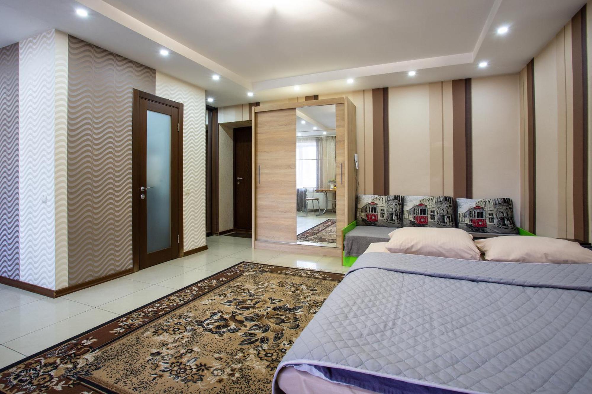 Appartement Covent - Garden - Kharkiv Extérieur photo