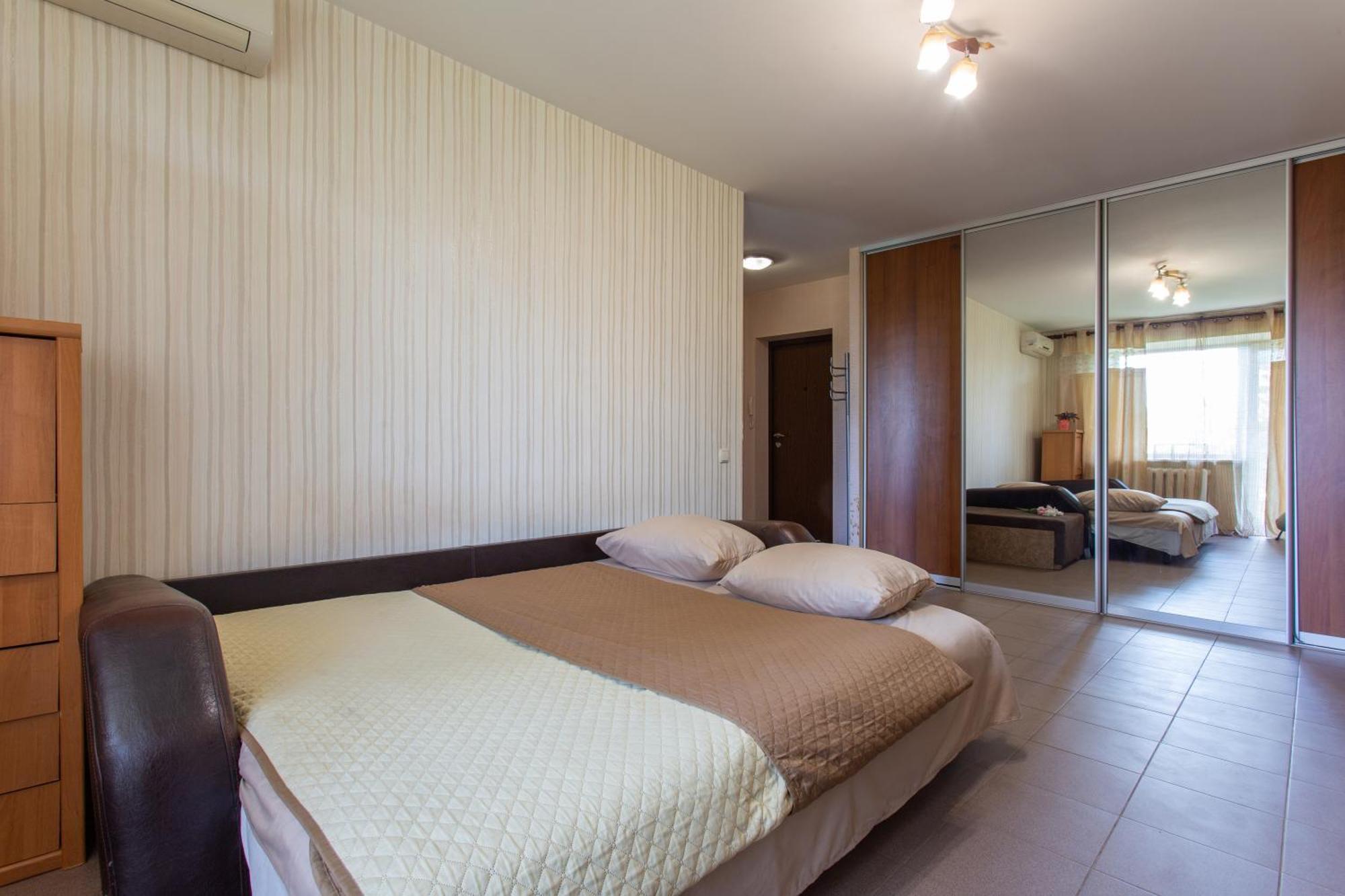 Appartement Covent - Garden - Kharkiv Extérieur photo