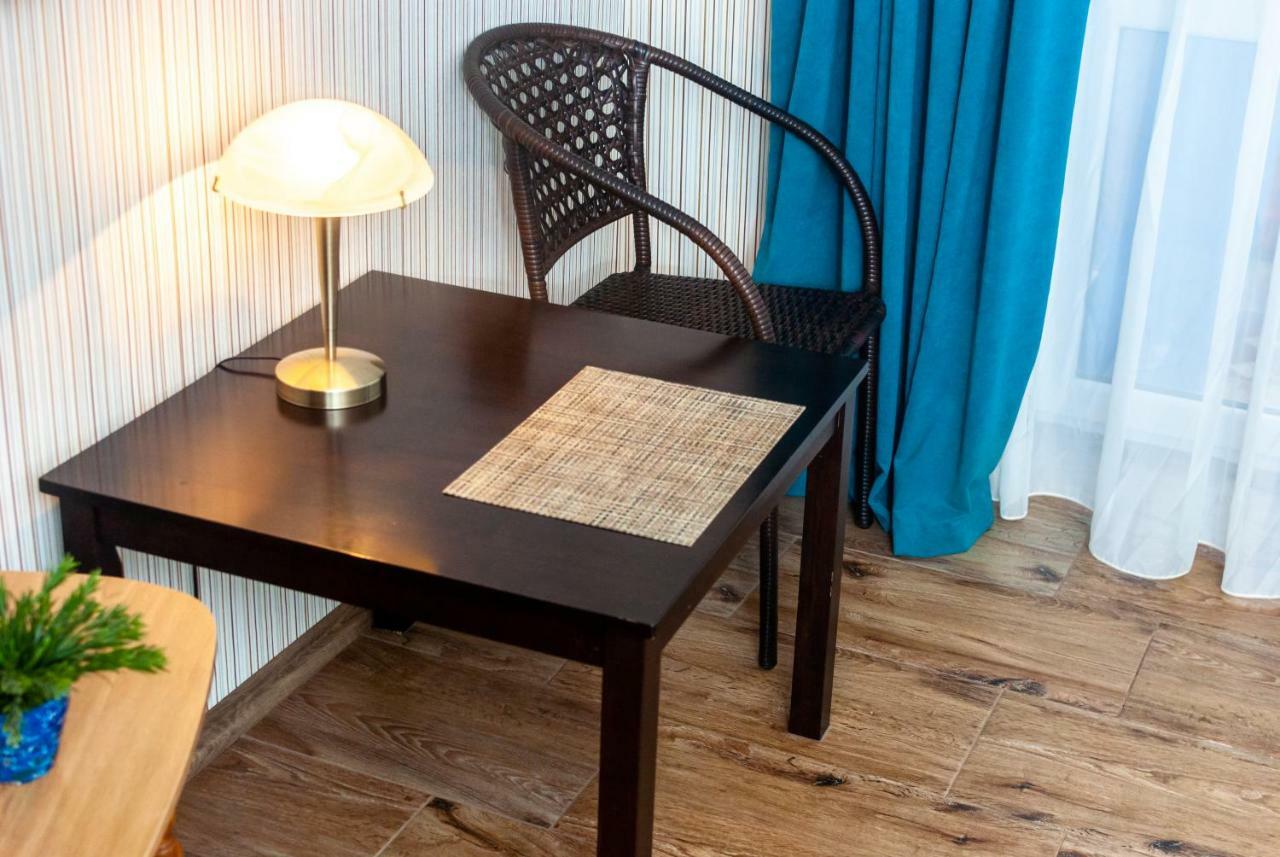 Appartement Covent - Garden - Kharkiv Extérieur photo